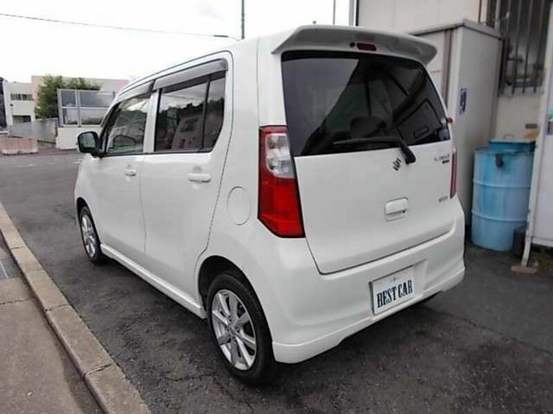 WAGON R