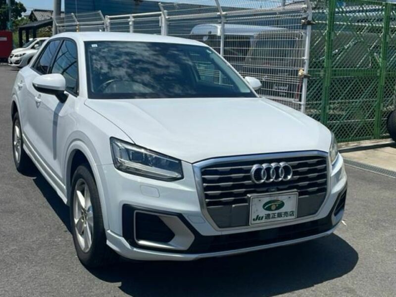 AUDI Q2