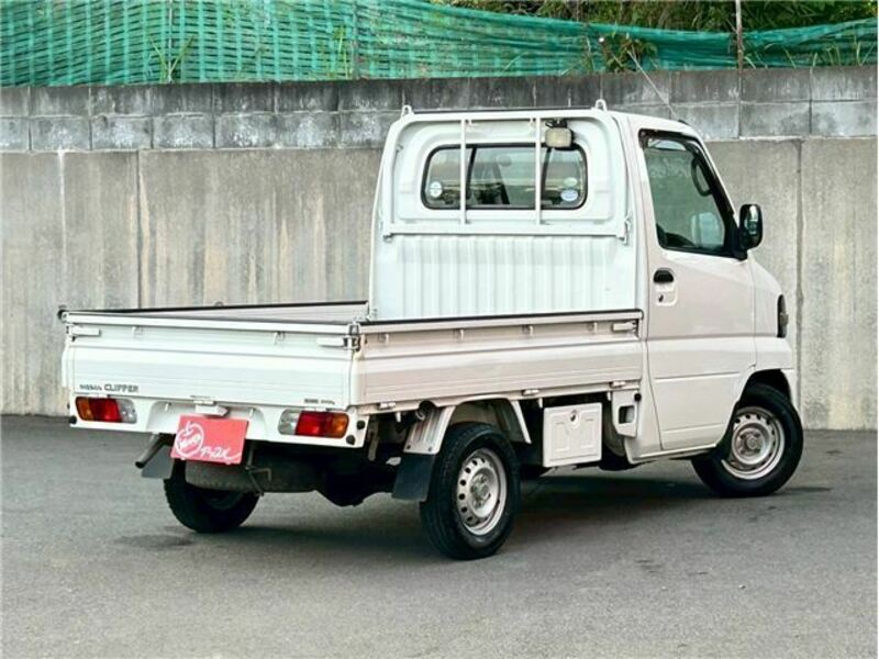 CLIPPER TRUCK