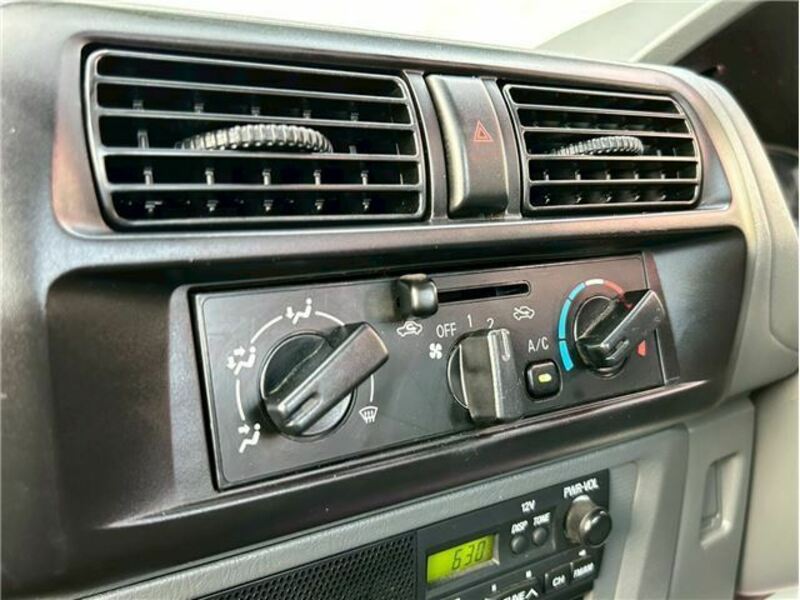 CLIPPER TRUCK