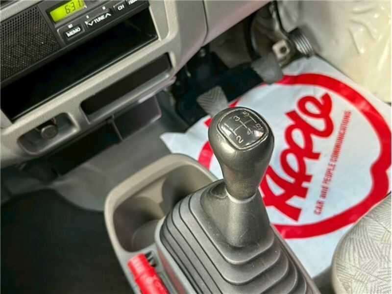 CLIPPER TRUCK
