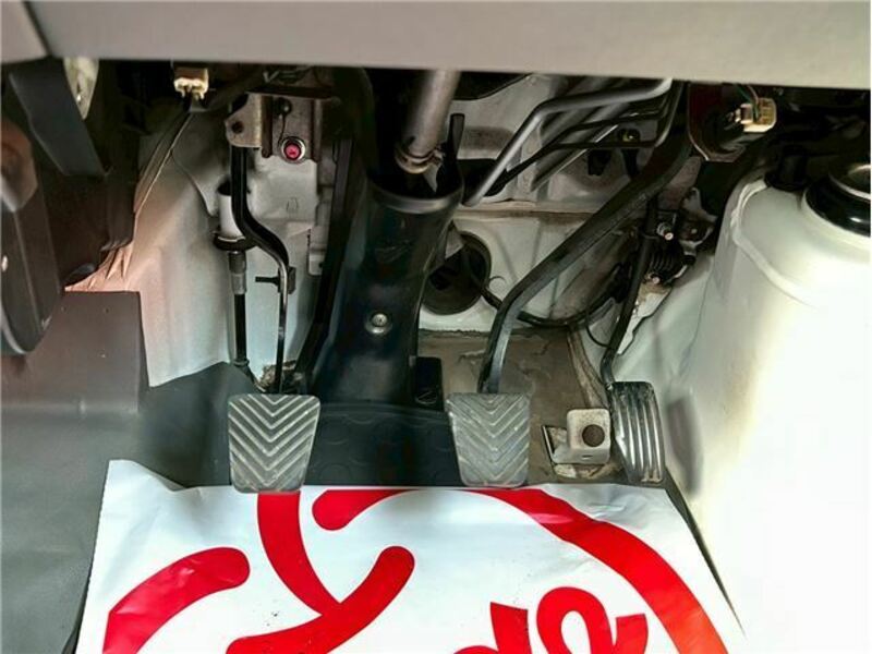 CLIPPER TRUCK