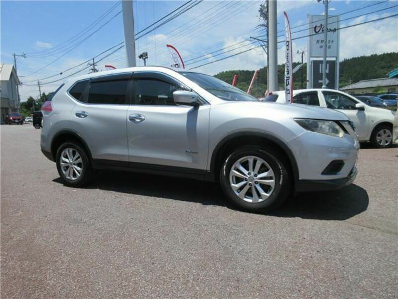 X-TRAIL