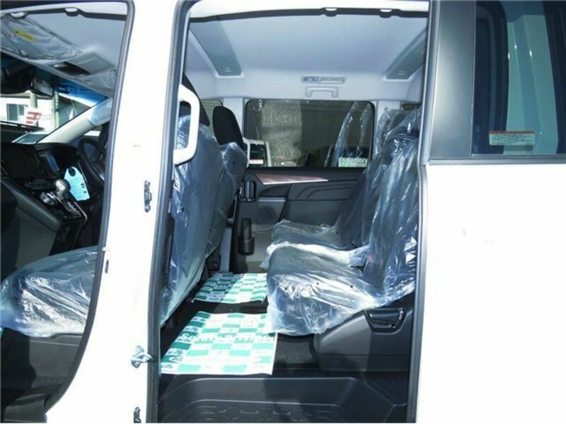 DELICA D5