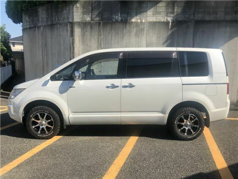 DELICA D5