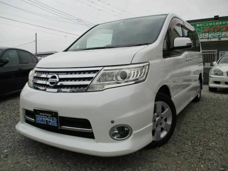 NISSAN SERENA