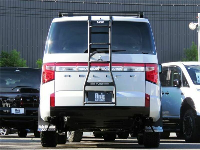 DELICA D5