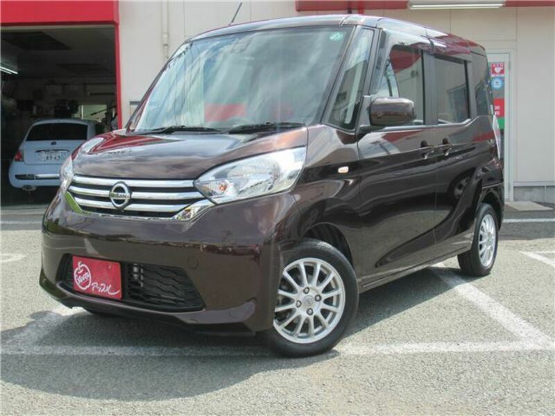 NISSAN DAYZ ROOX