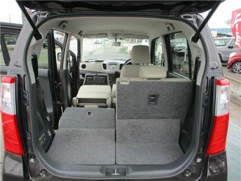 WAGON R