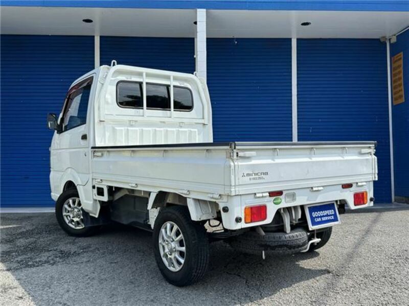 MINICAB TRUCK