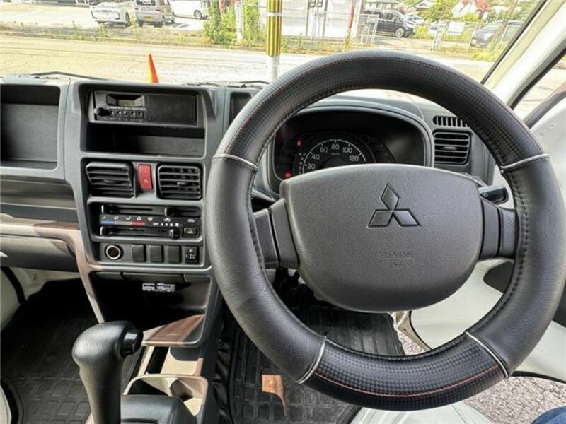 MINICAB TRUCK