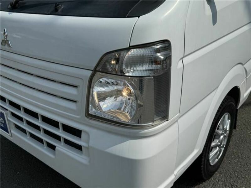 MINICAB TRUCK