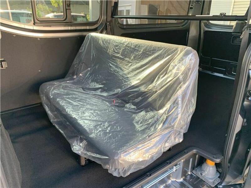 CARAVAN VAN
