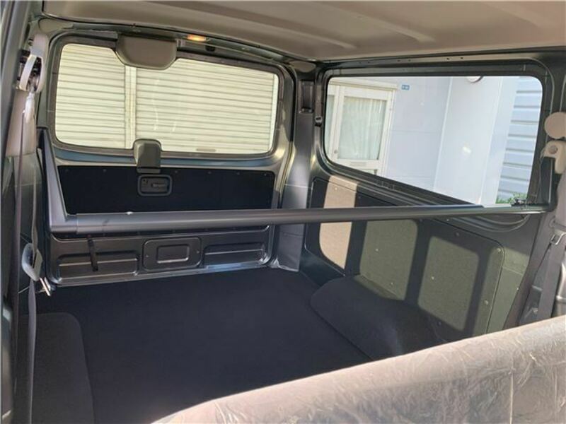 CARAVAN VAN