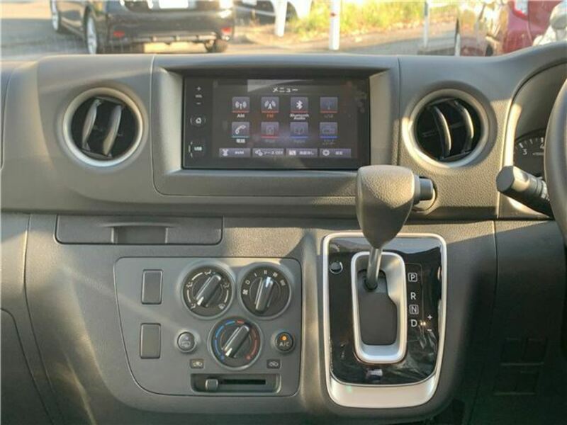 CARAVAN VAN