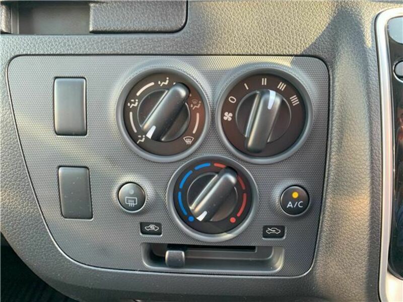 CARAVAN VAN