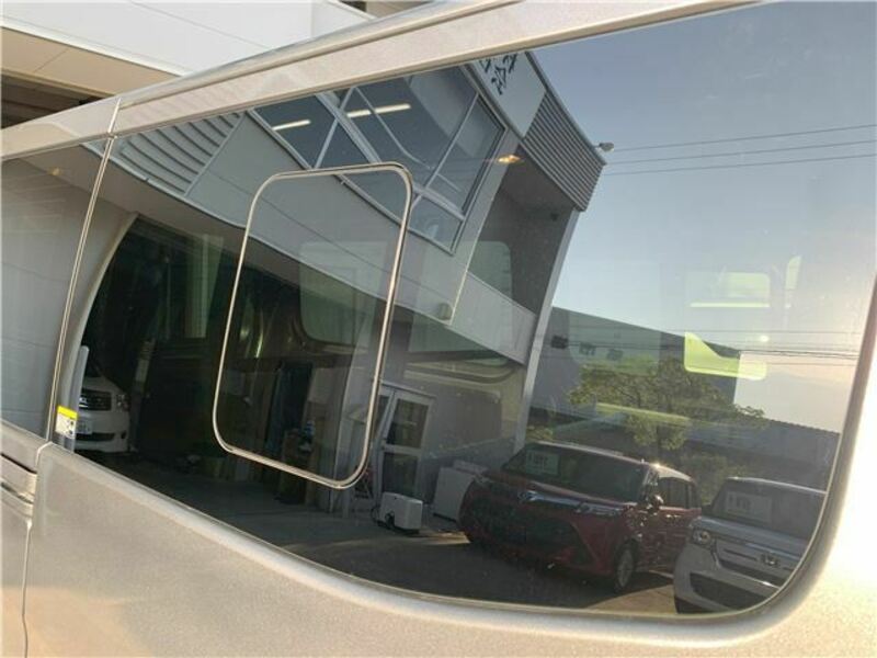 CARAVAN VAN