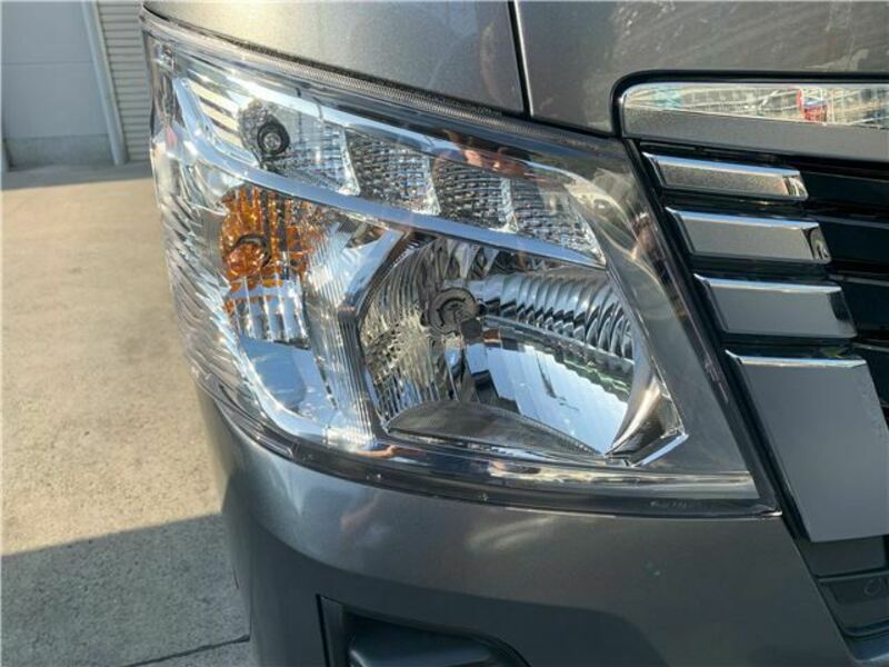 CARAVAN VAN