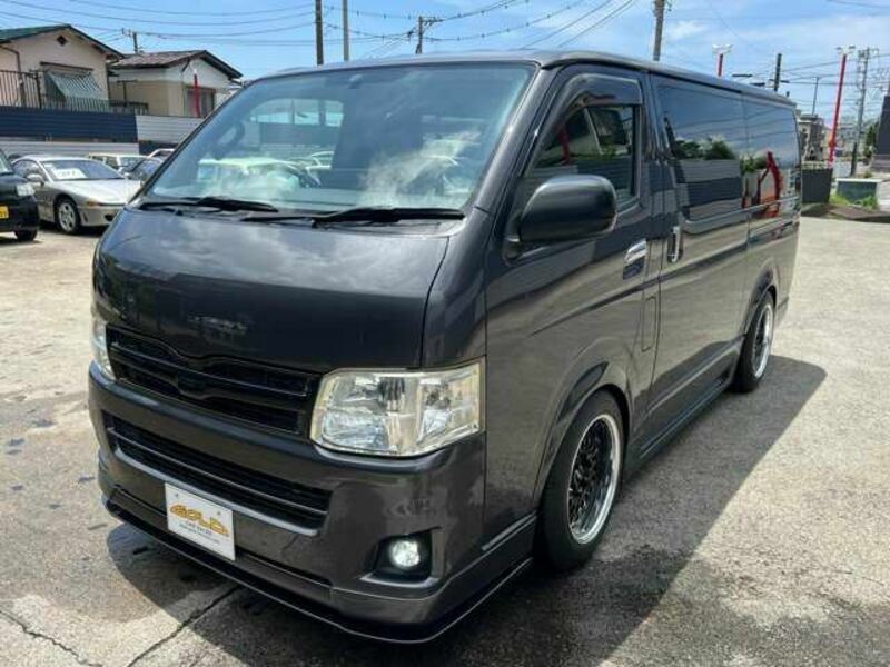 HIACE VAN