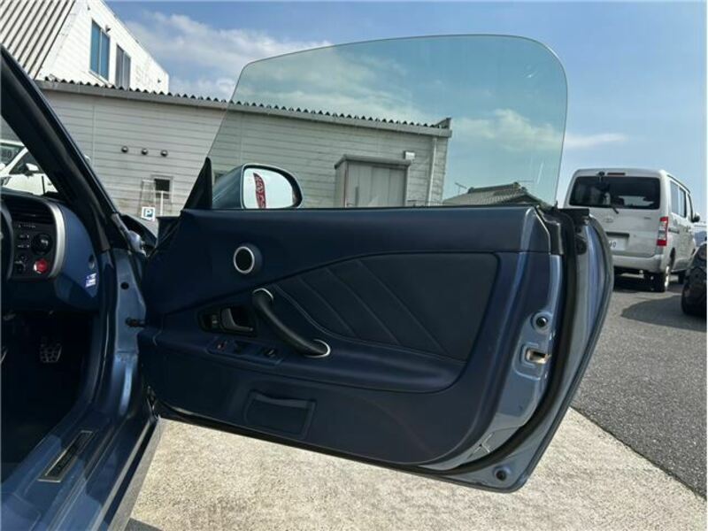 S2000
