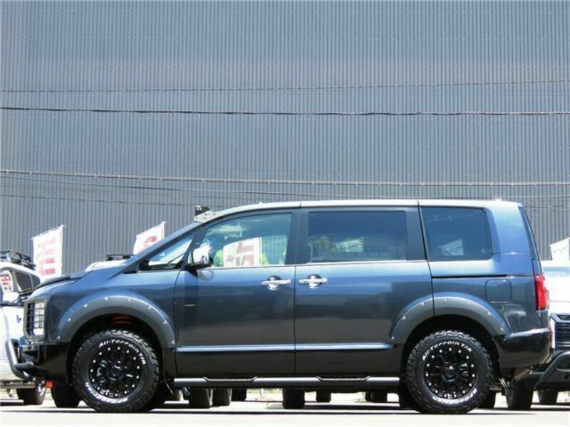 DELICA D5