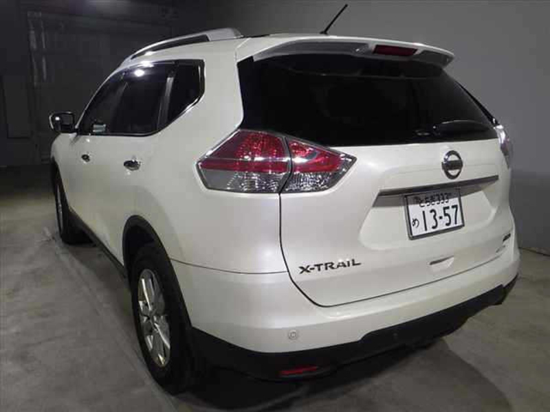 X-TRAIL