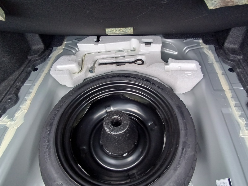 COROLLA AXIO