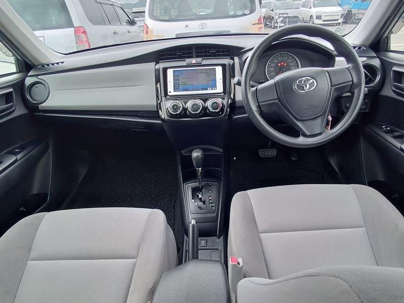 COROLLA AXIO
