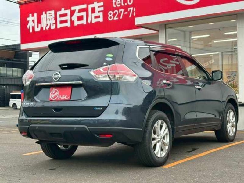 X-TRAIL