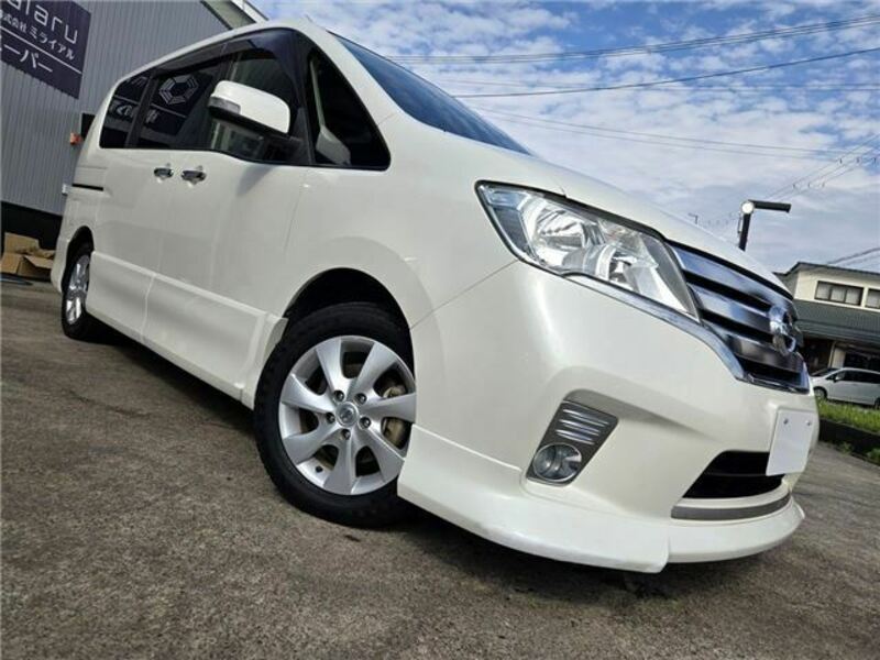 NISSAN SERENA