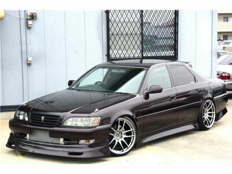 TOYOTA CRESTA