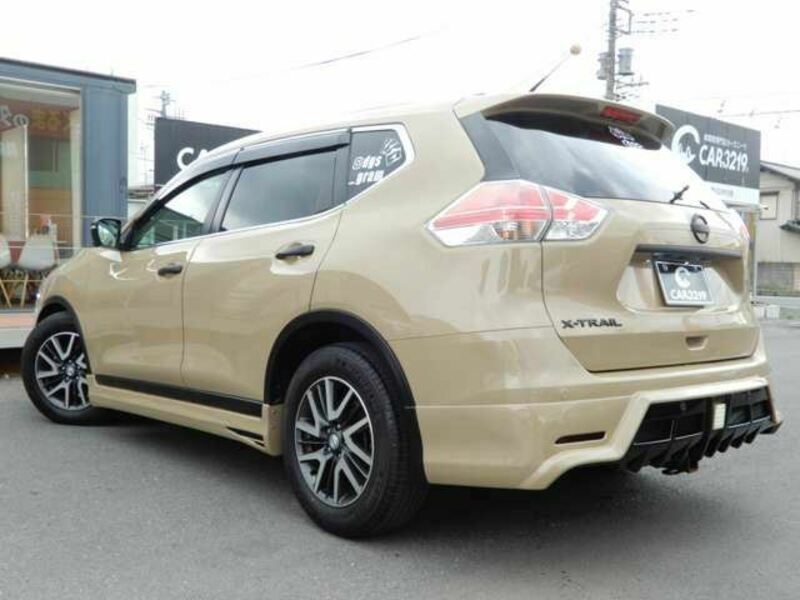 X-TRAIL