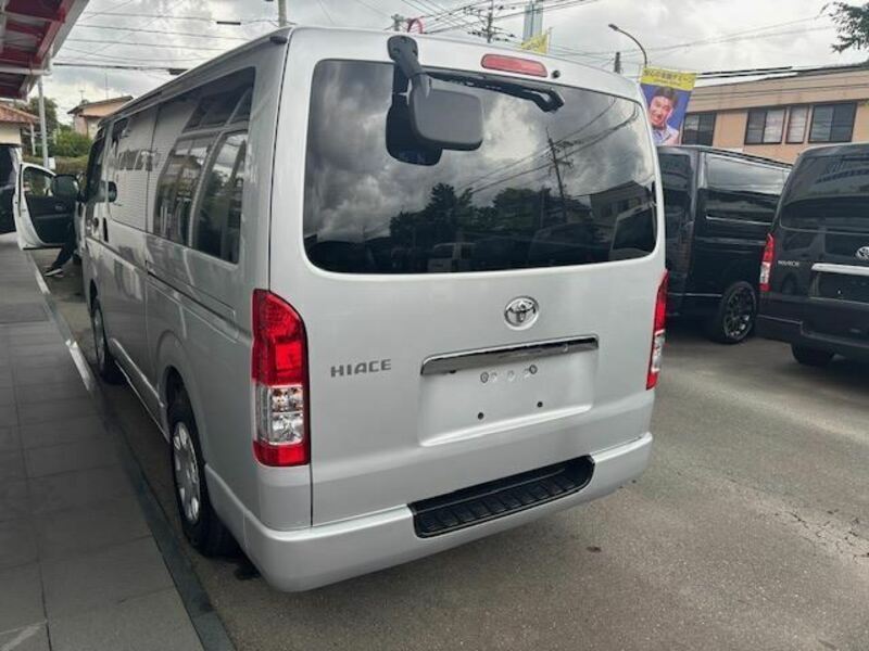 HIACE VAN