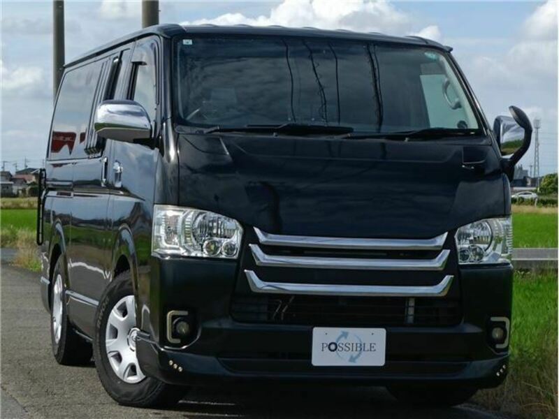 TOYOTA HIACE