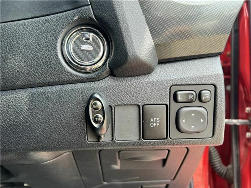 AURIS