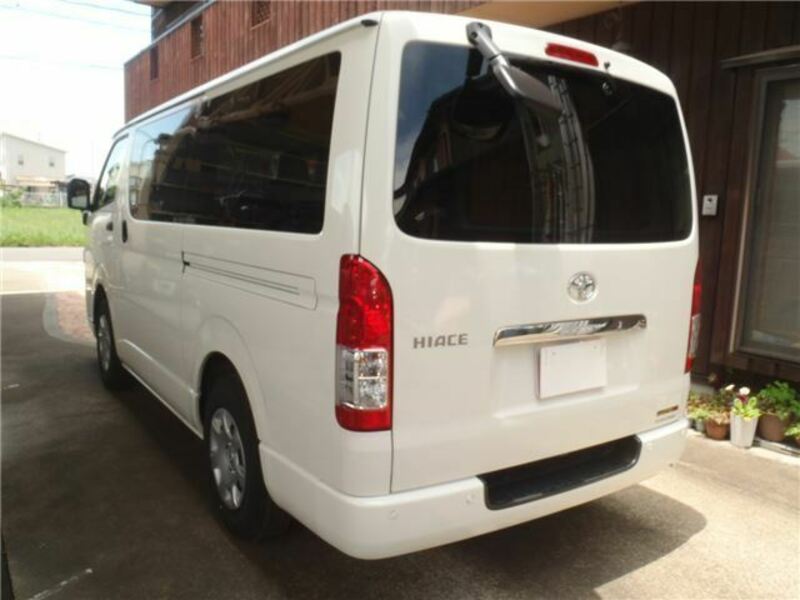 HIACE VAN