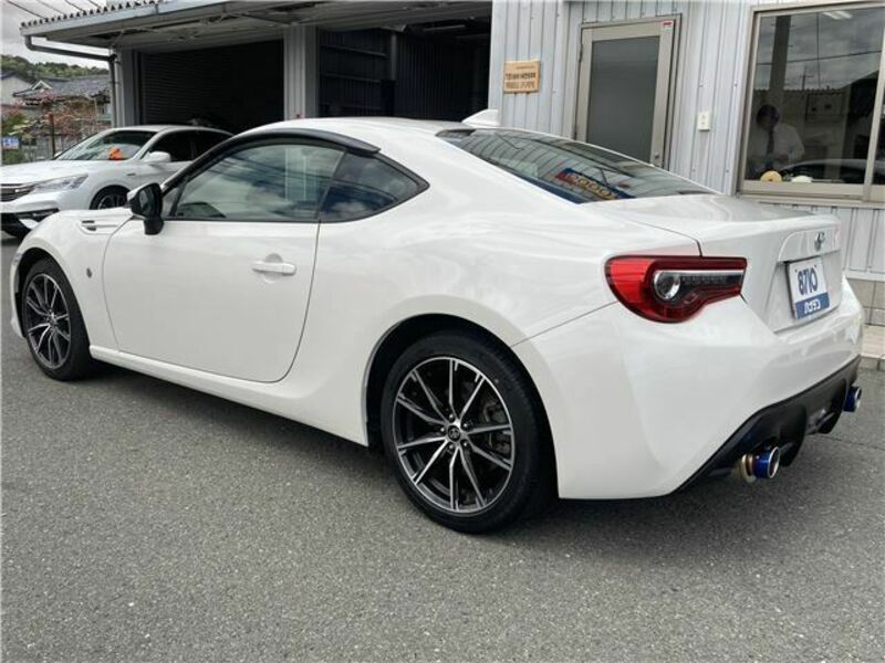 86