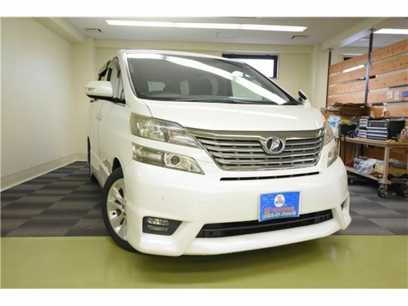 TOYOTA VELLFIRE