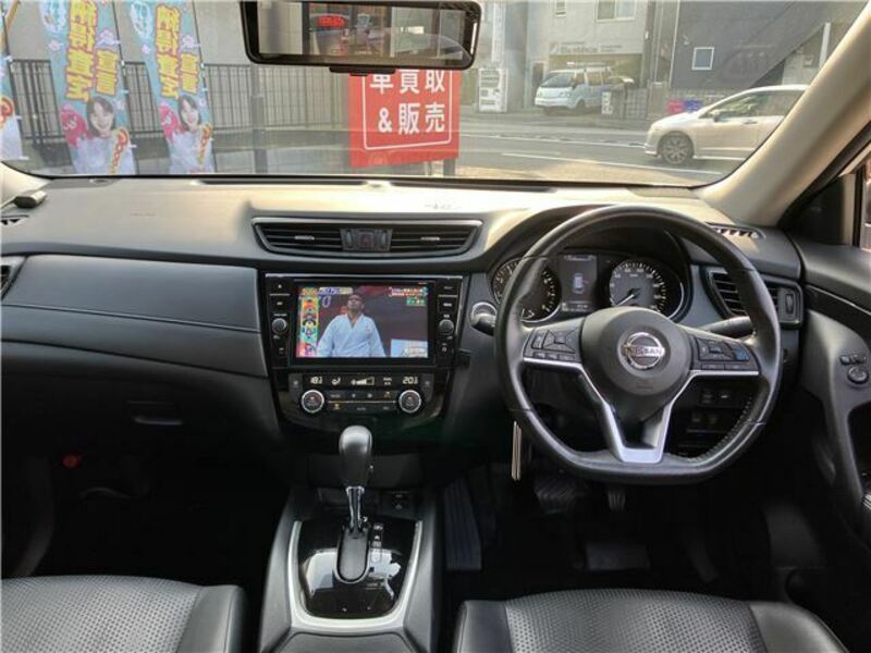 X-TRAIL