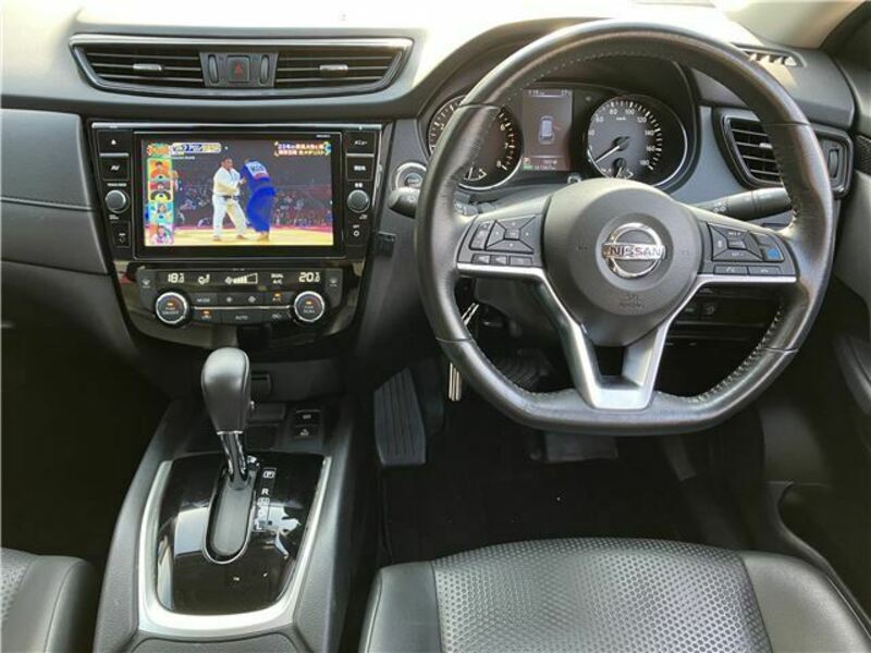 X-TRAIL