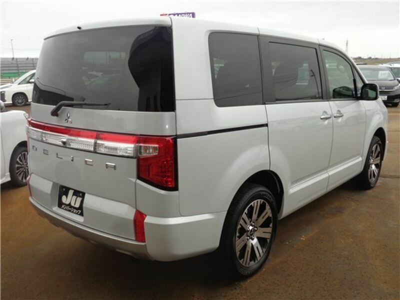 DELICA D5