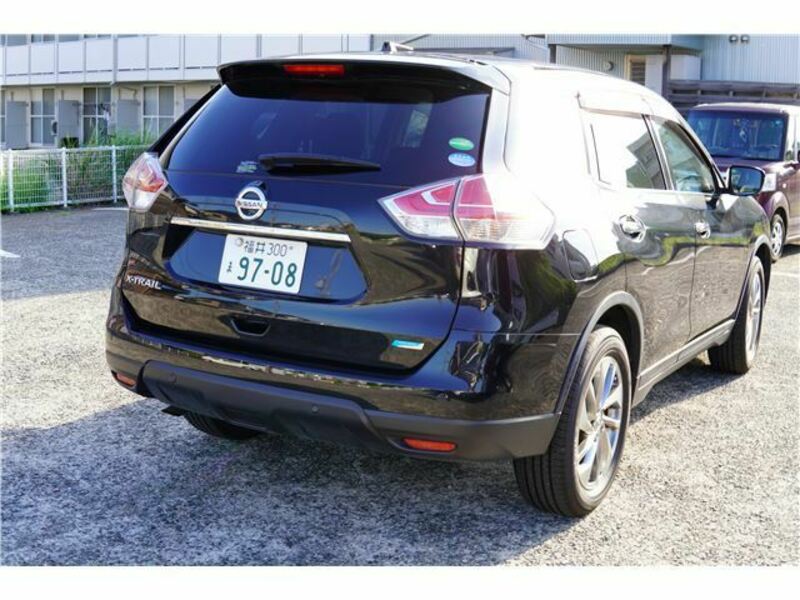 X-TRAIL
