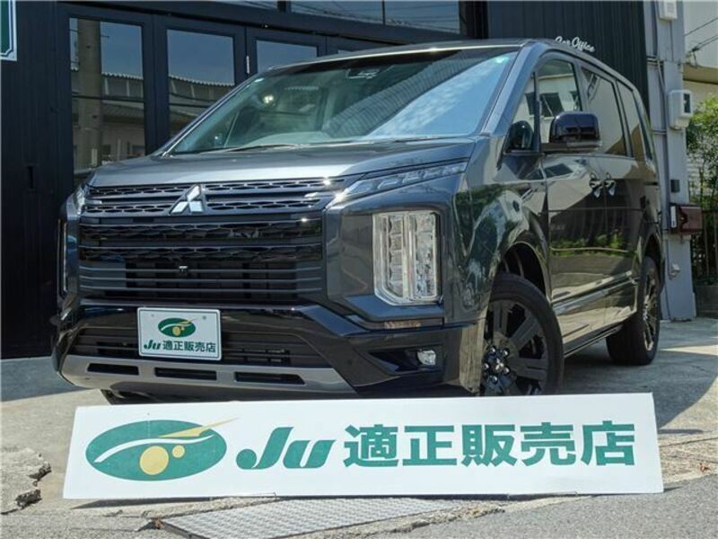 MITSUBISHI DELICA D5