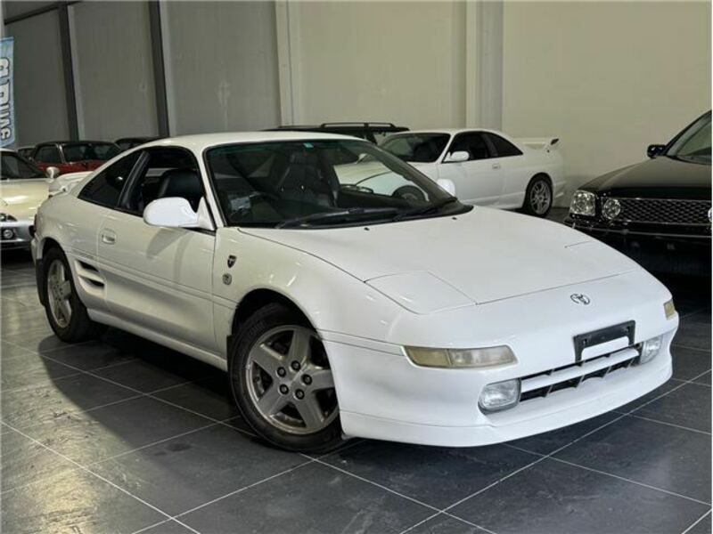 TOYOTA MR2