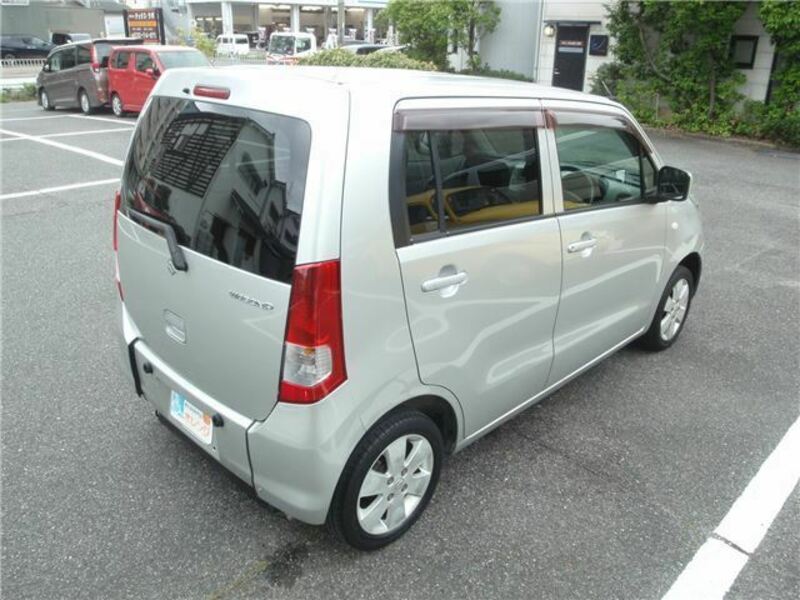 WAGON R