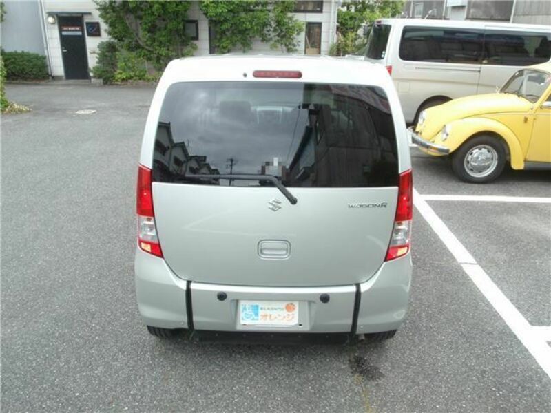 WAGON R