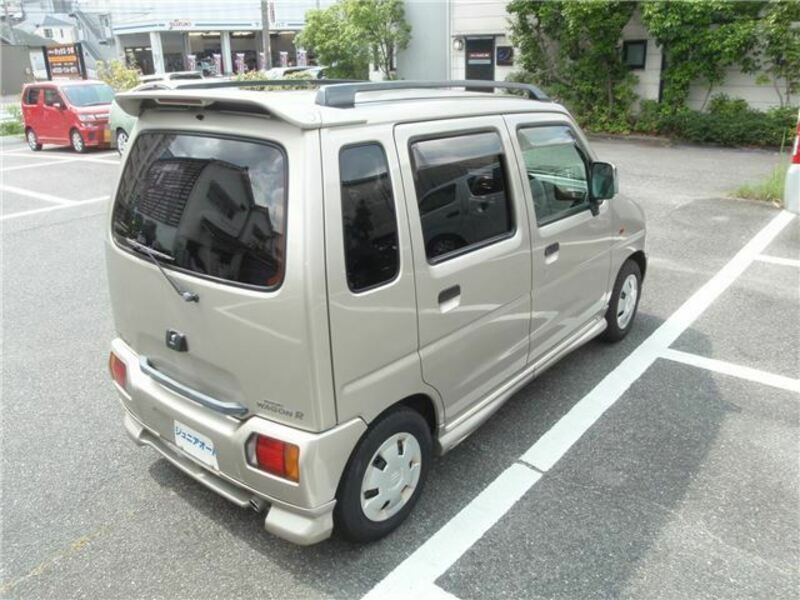 WAGON R