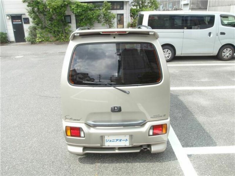 WAGON R