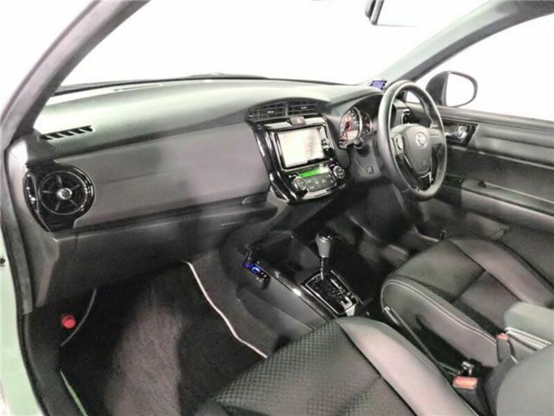 COROLLA FIELDER