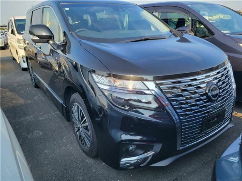 NISSAN ELGRAND